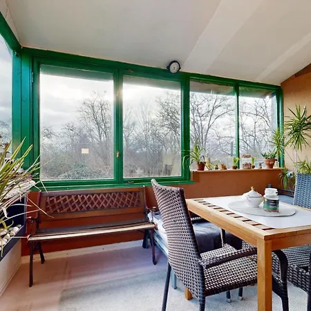 The Garden House In 10 Prag